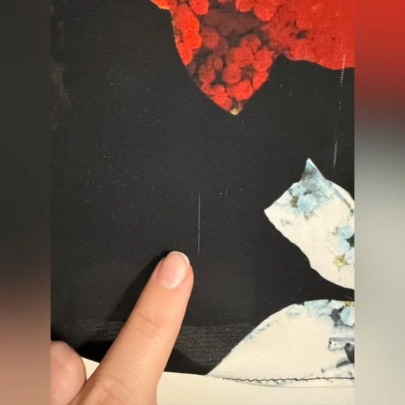 Alice + Olivia Multicolor Floral Blouse size Large - Picture 5 of 8